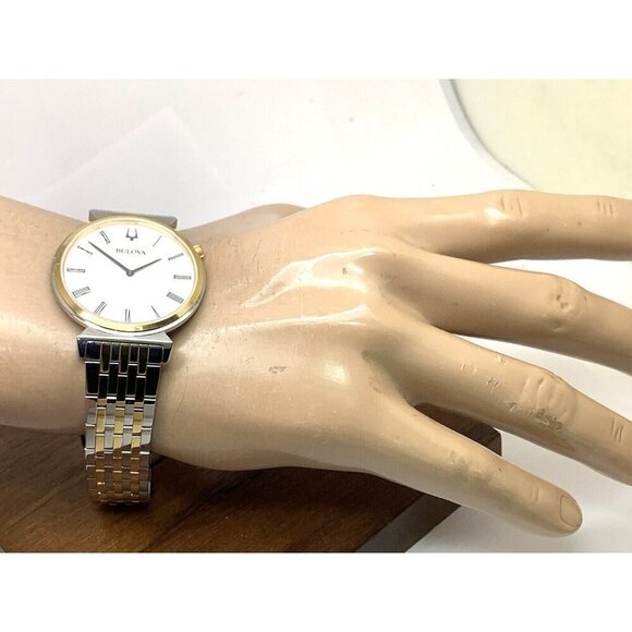 Bulova Men's Watch 98A233 Regatta Quartz White Dial Two Tone Gold Silver Steel - Picture 4 of 13